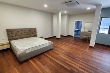 Jalan Bukit Antarabangsa 