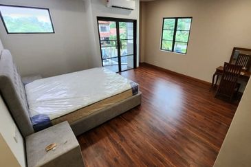 Jalan Bukit Antarabangsa 