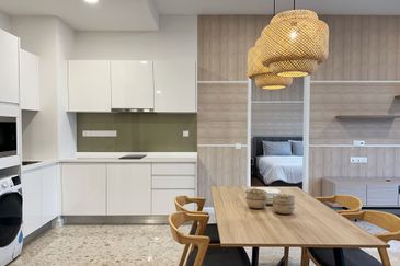 Pavilion Ceylon Hill