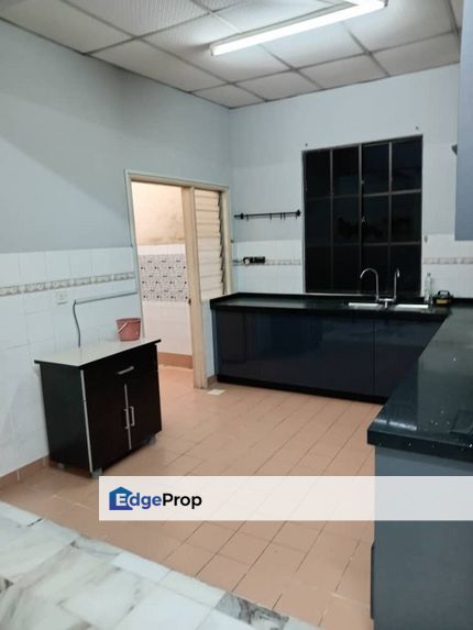 Partially furnished seksyen u5 subang bestari , Selangor, Shah Alam
