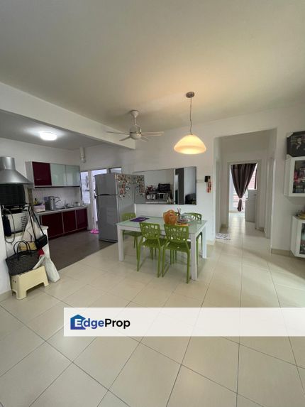 Seri Kembangan Villa Park Corner Spacious Nice Unit Condo for Sale, Selangor, Seri Kembangan