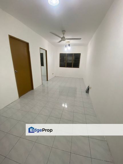 Lestari apartment block G lg floor full tiles for rent, Selangor, Damansara Damai