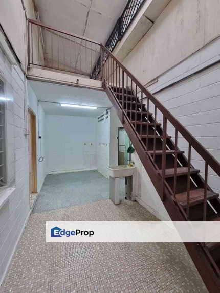 Kepong jalan api api single storey for sell strata title rady, Kuala Lumpur, Kepong