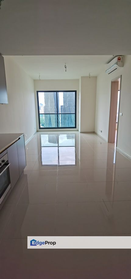 Below market Solaris parq for sell partially furnsihed kl view, Kuala Lumpur, Dutamas