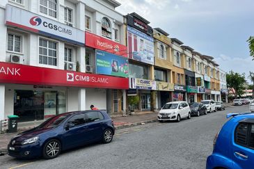 Jalan Pegawai