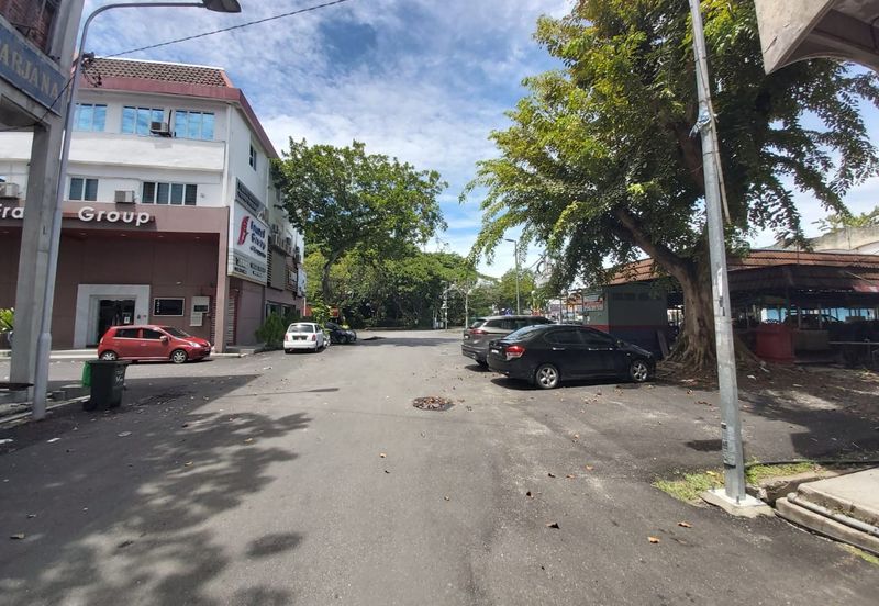 Jalan Seberang Perak