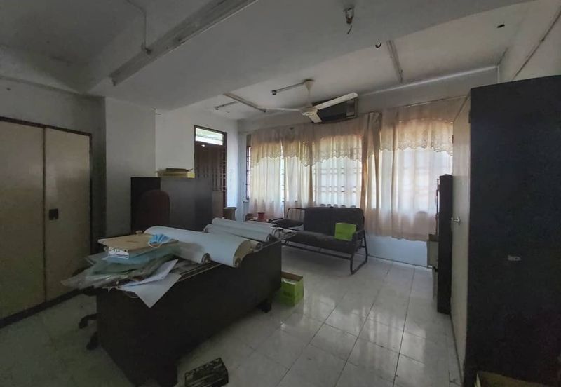 Jalan Seberang Perak