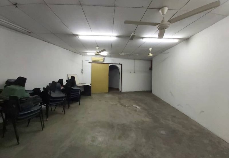 Jalan Seberang Perak