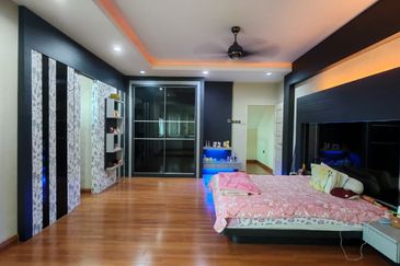 Taman Teratai Jingga