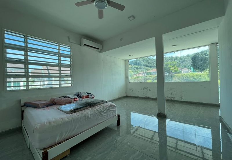 Taman Tunku Intan Safinaz