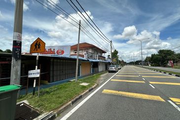 Jalan Tanjung Bendahara