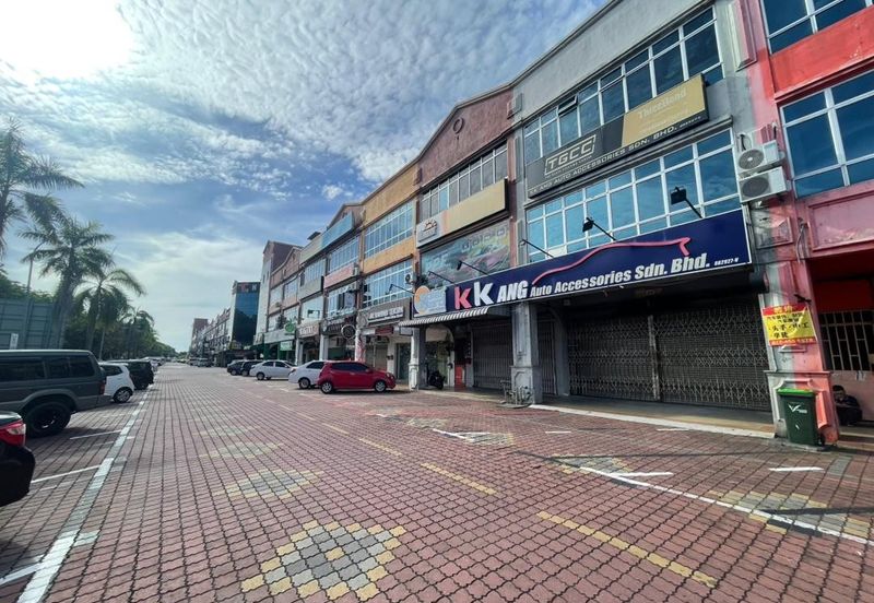 Kompleks Perniagaan Utama