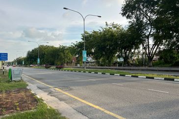 Zoning Commercial Facing Road Agriculture Land Near Simpang Kuala For Sale