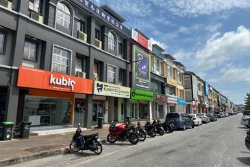 Jalan Pegawai