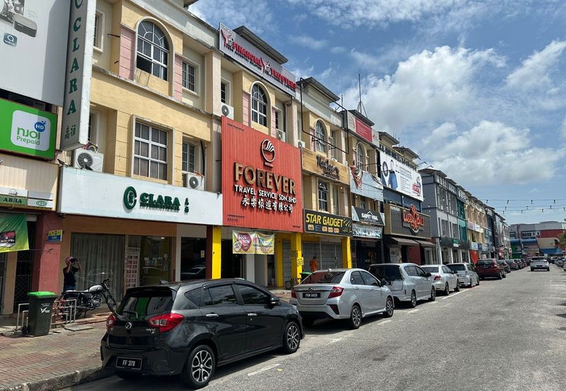 Jalan Pegawai