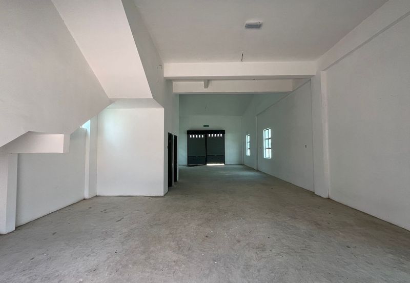 Light Industrial 1.5 storey Bungalow Warehouse Kangar Jaya Perlis For Rent