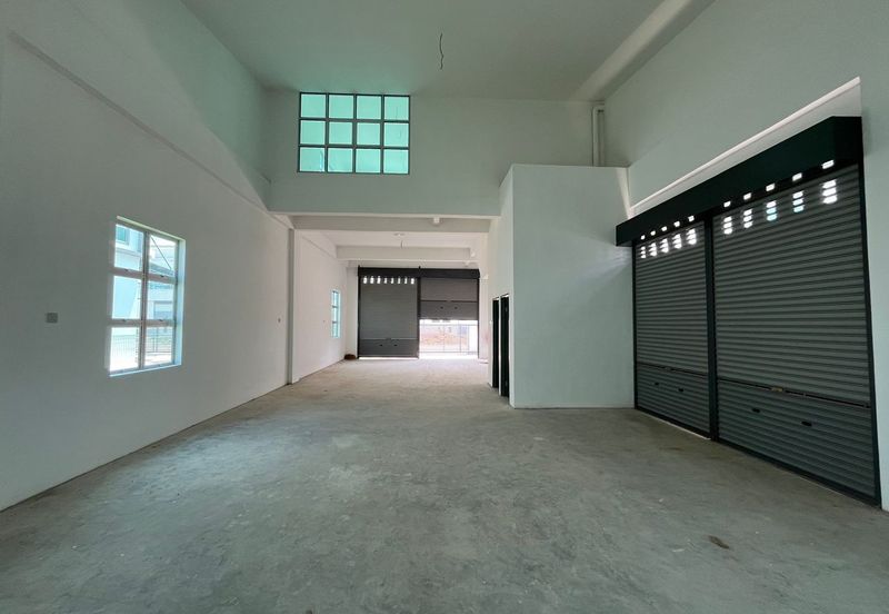Light Industrial 1.5 storey Bungalow Warehouse Kangar Jaya Perlis For Rent