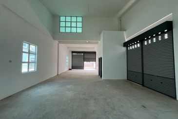 Light Industrial 1.5 storey Bungalow Warehouse Kangar Jaya Perlis For Rent