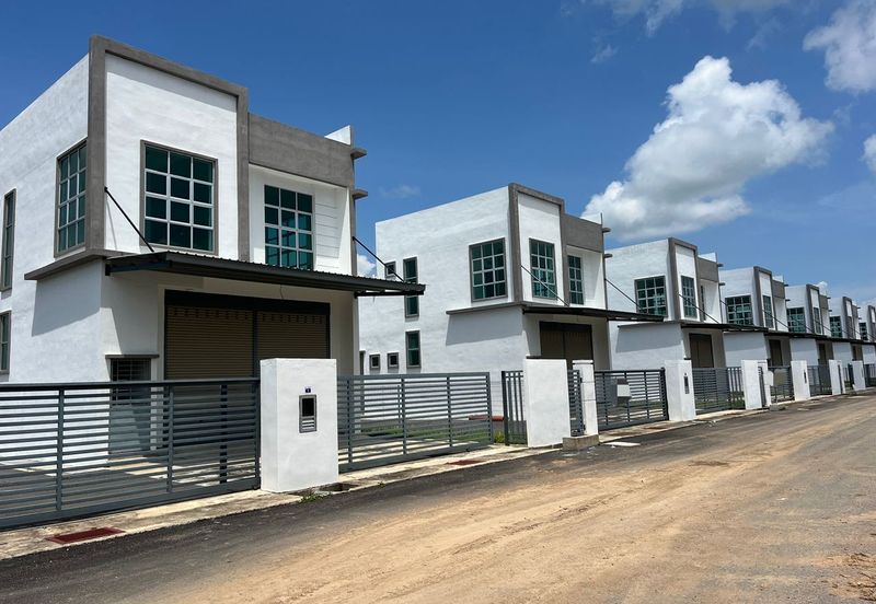 Light Industrial 1.5 storey Bungalow Warehouse Kangar Jaya Perlis For Rent