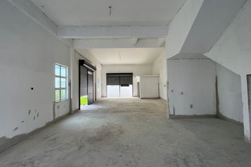 Light Industrial 2 Combining 1.5 Storey Semi D Warehouse Kangar Jaya Perlis For Rent