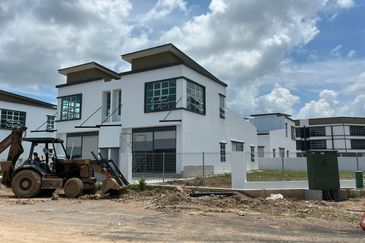 Light Industrial 2 Combining 1.5 Storey Semi D Warehouse Kangar Jaya Perlis For Rent