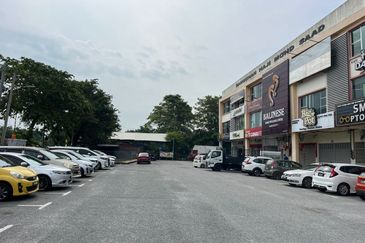 Pusat Perniagaan Sosenati