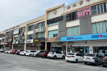 Pusat Perniagaan Sosenati