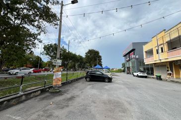 Kompleks Perniagaan Bawal