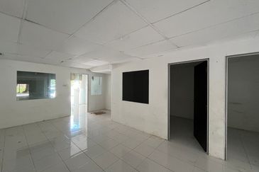 Ground Floor Shoplot Jalan Kanchut Near Aman Central Alor Setar For Sale