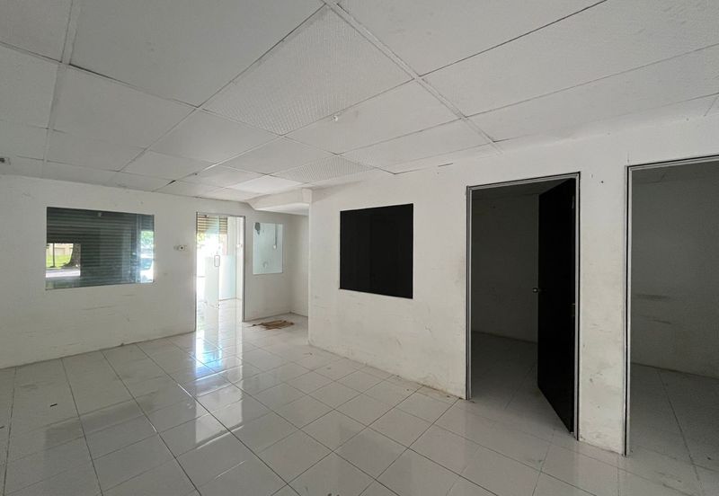 Ground Floor Shoplot Jalan Kanchut Near Aman Central Alor Setar For Sale