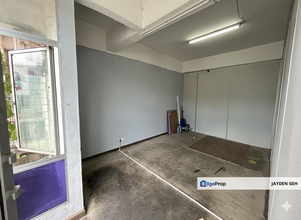 Facing Main Road 1st Floor Shoplot Medan Putra Alor Setar For Rent, Kedah, Alor Setar