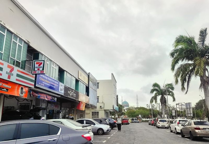 Kompleks Perniagaan Jelatek