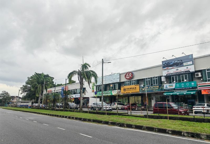 Kompleks Perniagaan Jelatek