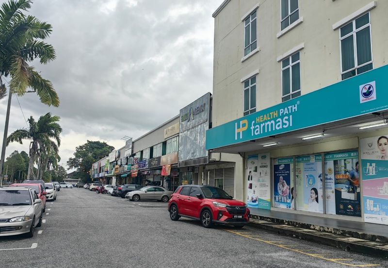 Kompleks Perniagaan Jelatek