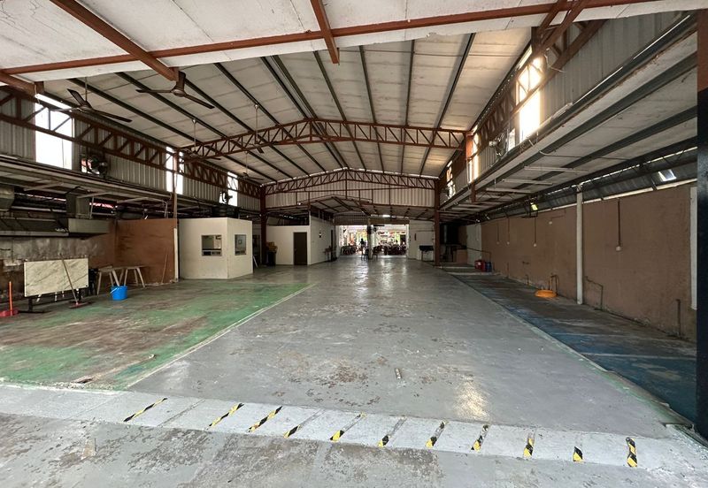 Facing Main Road 2 Combining 3 Storey Shoplot Near Simpang Kuala Alor Setar For Sale