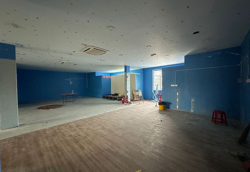 Facing Main Road 2 Combining 3 Storey Shoplot Near Simpang Kuala Alor Setar For Sale