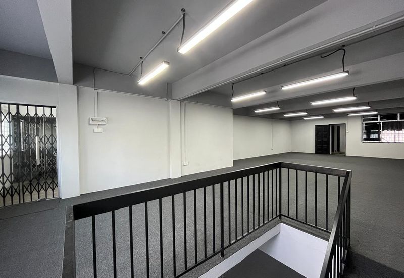 Renovated 1st & 2nd Floor Shoplot Near City Plaza Alor Setar City Centre For Rent