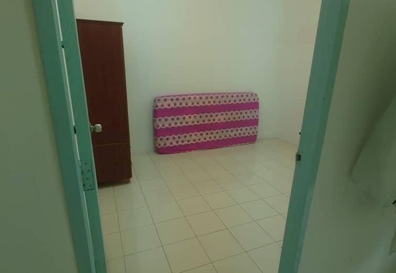 Taman Derga Perdana Flat