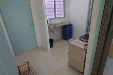 Taman Derga Perdana Flat