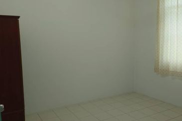 Taman Derga Perdana Flat