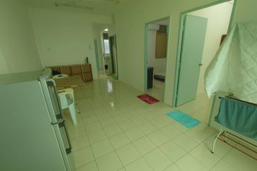 Taman Derga Perdana Flat