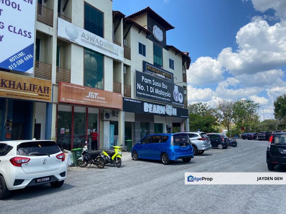 Tenanted Good ROI 4.48% Rental RM2800 Facing Main Road 3 Storey Shoplot Plaza Sri Tunku Jitra Kedah For Sale, Kedah, Jitra