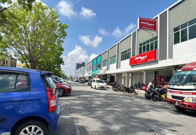 Taman Perniagaan Senangin