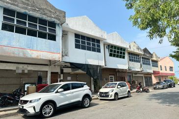 Kompleks Perniagaan Bawal