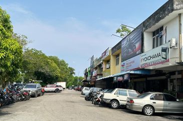 Kompleks Perniagaan Bawal