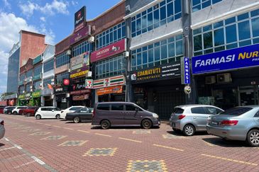 Kompleks Perniagaan Utama