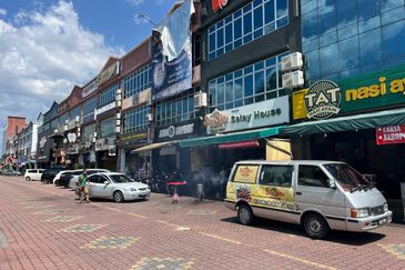 Kompleks Perniagaan Utama