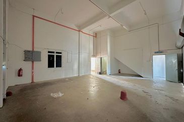 Kawasan Perusahaan Tandop Baru (I)