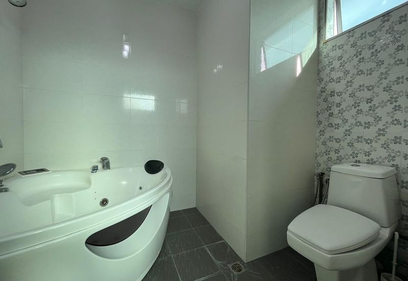 Taman Teratai Jingga