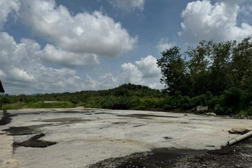 Warehouse Gudang with Office & Land Jitra Kedah For Rent Untuk Disewa